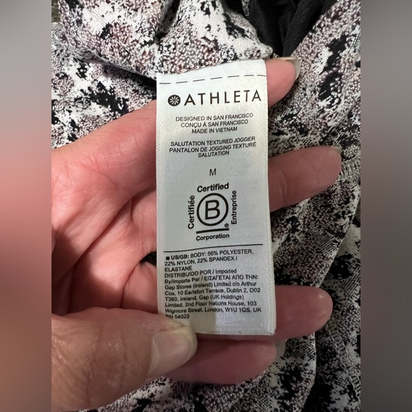 LIKE NEW Athleta Salutation High Rise Jogger | Yoga | Casual | Fall | Cozy - Picture 14 of 14
